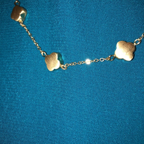 Goldtone Quatrefoil Station Necklace - Picture 4 of 6